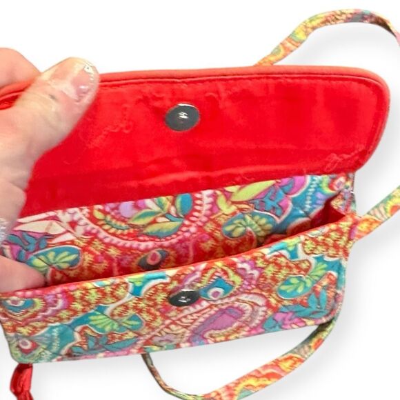 VERA BRADLEY Women’s Multicolor Pretty in Paisley All-in-One Crossbody Wallet - Picture 7 of 11